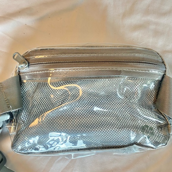 Stadium Approved Clear Bag - Picture 6 of 7